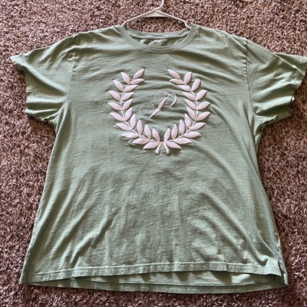 5/$25 | VS PINK T-SHIRT